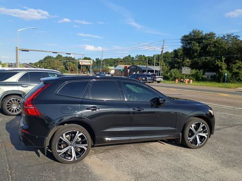 Used 2023 Volvo XC60 T8 Ultimate AWD/4WD image 5