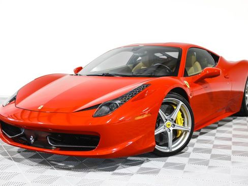 Used 2010 Ferrari 458 Italia Coupe RWD image 1