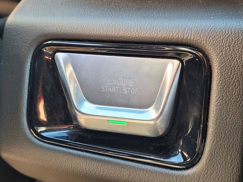 Used 2025 GMC Yukon Denali image 19