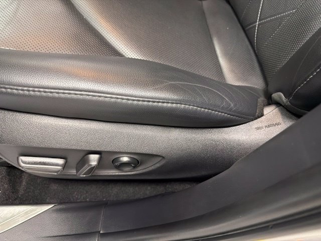 Used 2024 Toyota Highlander Platinum AWD/4WD image 20