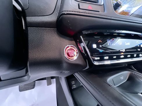 Used 2022 Honda HR-V EX image 17