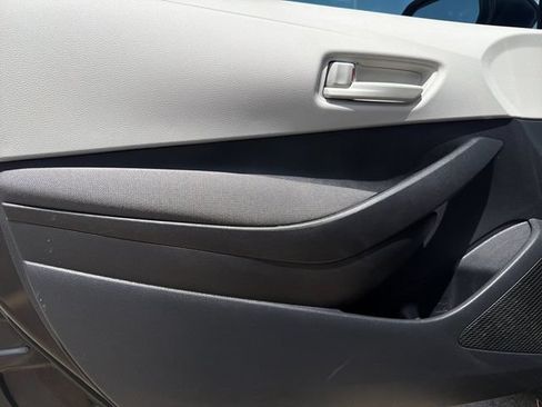 Used 2026 Toyota Corolla LE FWD image 12