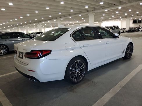 Used 2023 BMW 540i w/ Premium Package image 3