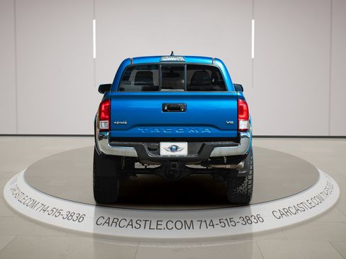 Used 2017 Toyota Tacoma SR5 w/ Tow Package AWD/4WD image 15