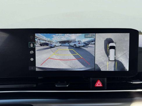 Used 2025 Kia Carnival SX w/ SX Dark Edition Package image 30