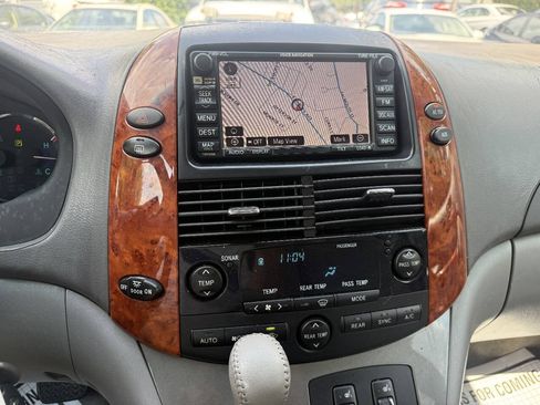 Used 2008 Toyota Sienna FWD image 14
