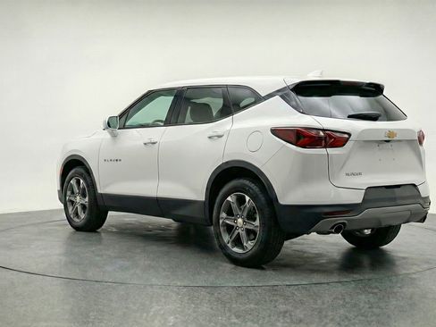 Used 2025 Chevrolet Blazer LT FWD image 6
