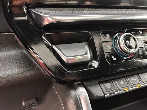 Used 2024 GMC Sierra 3500 Denali w/ Denali Reserve Package image 36