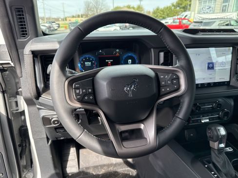 New 2026 Ford Bronco Badlands image 21
