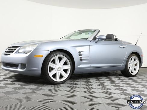 Used 2005 Chrysler Crossfire Limited image 1