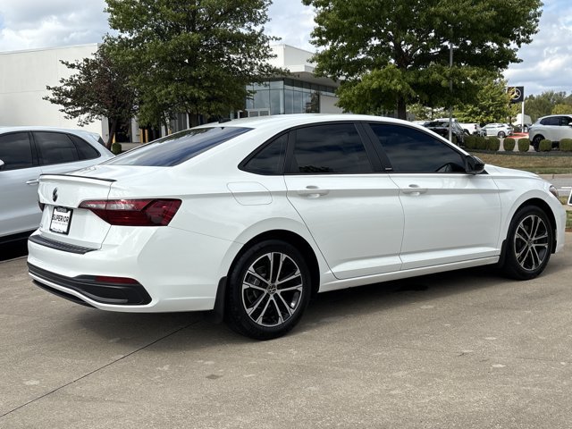 Used 2024 Volkswagen Jetta Sport FWD image 7
