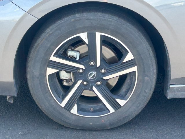 Used 2024 Nissan Sentra SV FWD image 13