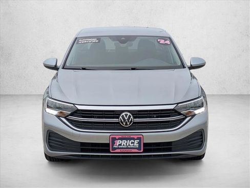 Used 2024 Volkswagen Jetta S image 2
