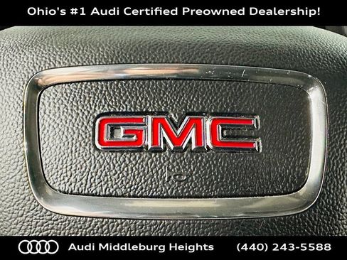 Used 2024 GMC Terrain SLE w/ Driver Convenience Package FWD image 18