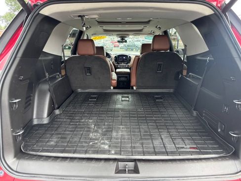 Used 2020 Chevrolet Traverse High Country AWD/4WD image 10