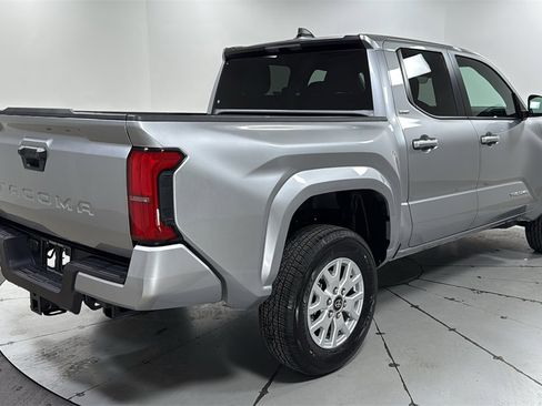 Certified 2025 Toyota Tacoma SR5 image 5