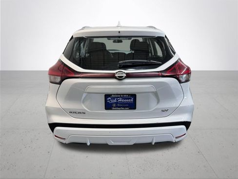 Used 2024 Nissan Kicks SV FWD image 5