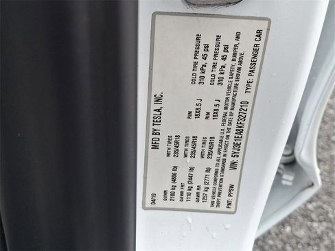 Used 2019 Tesla Model 3 Long Range image 28