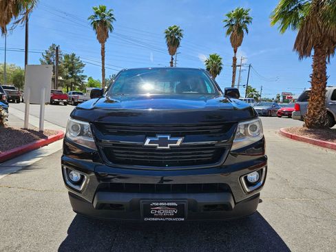 Used 2019 Chevrolet Colorado Z71 w/ Z71 Midnight Edition AWD/4WD image 2