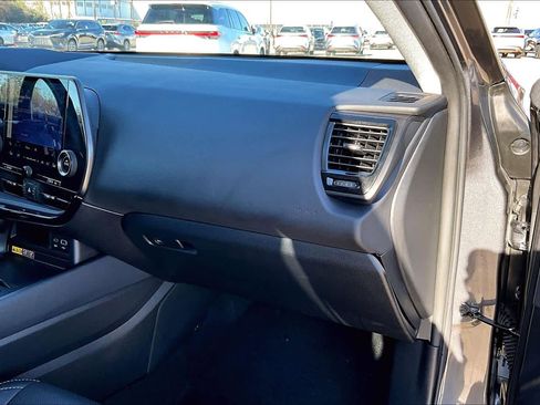 Used 2025 Lexus NX 350 AWD w/ Premium Package image 19