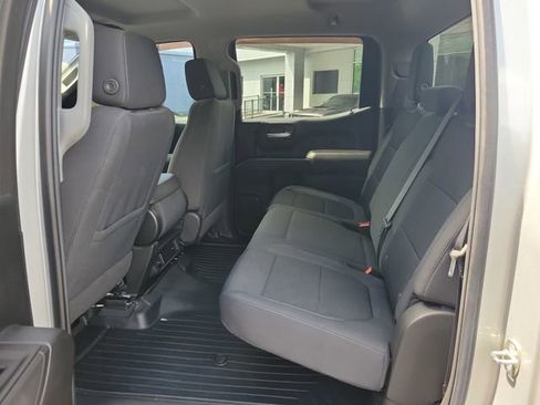Used 2022 Chevrolet Silverado 1500 Custom RWD image 11