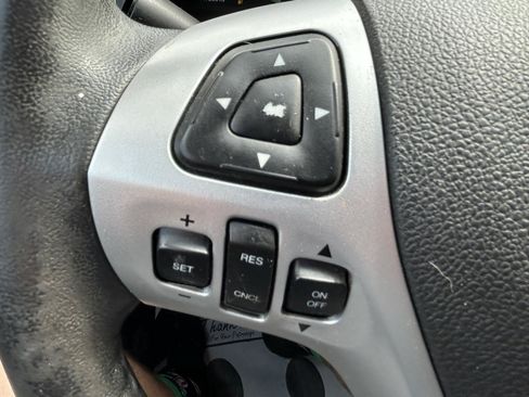 Used 2011 Ford Edge SEL w/ 201A Rapid Spec Order Code FWD image 18