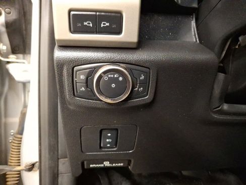 Used 2017 Ford F250 Lariat w/ Lariat Value Package image 21