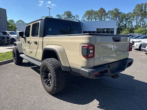 Used 2020 Jeep Gladiator Overland w/ Popular Equipment Package AWD/4WD image 9
