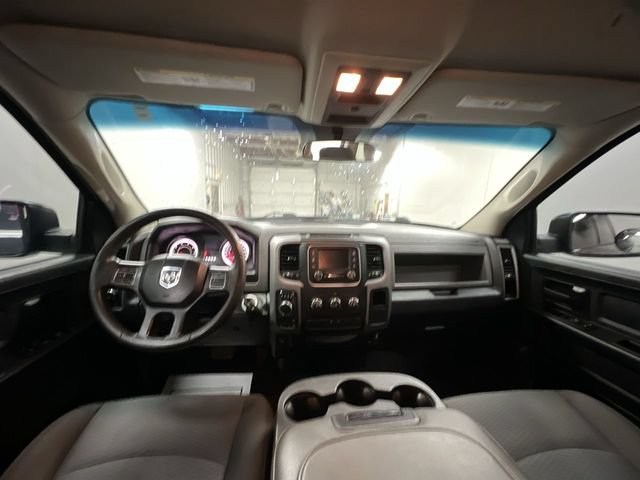 Used 2017 RAM 1500 Express AWD/4WD image 19