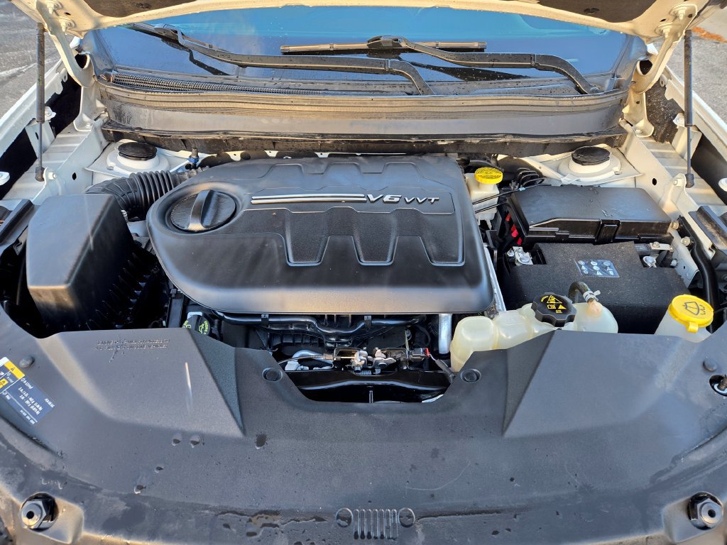 Used 2019 Jeep Cherokee Limited AWD/4WD image 29