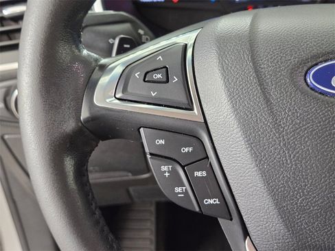 Used 2018 Ford Edge Titanium w/ Equipment Group 301A image 28