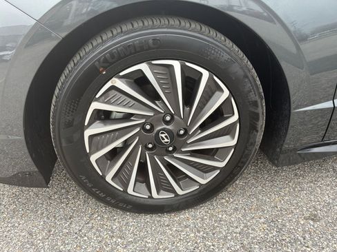 Used 2025 Hyundai Sonata SEL FWD image 24