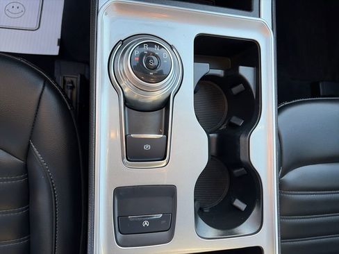 Used 2024 Ford Edge SEL w/ Convenience Package image 24