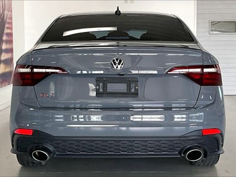 Used 2023 Volkswagen Jetta GLI Autobahn w/ GLI Black Package FWD image 5