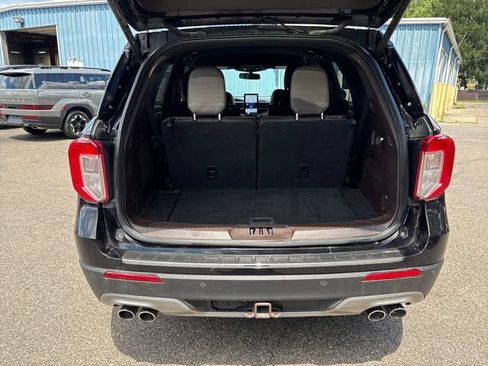 Used 2022 Ford Explorer King Ranch w/ Class IV Trailer Tow Package AWD/4WD image 22