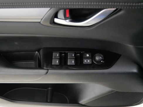 Used 2023 MAZDA CX-5 AWD 2.5 S w/ Select Package image 19