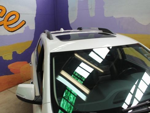 Used 2021 GMC Acadia Denali w/ GMC Pro Grade Package image 5