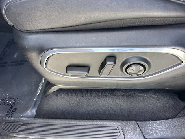 Used 2023 Jeep Wagoneer Series III w/ Preferred Equipment Group RWD image 12