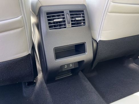 New 2026 Mitsubishi Outlander SE image 31