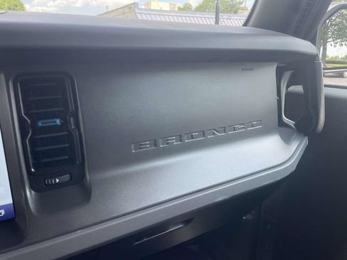 Used 2024 Ford Bronco Black Diamond AWD/4WD image 29