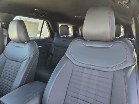 New 2026 Ford Explorer ST-Line w/ ST-Line Street Pack RWD image 25