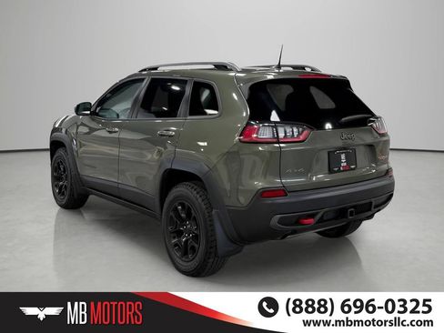 Used 2021 Jeep Cherokee Trailhawk AWD/4WD image 6