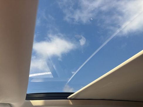 Used 2018 Ford Edge Titanium w/ Equipment Group 301A image 17