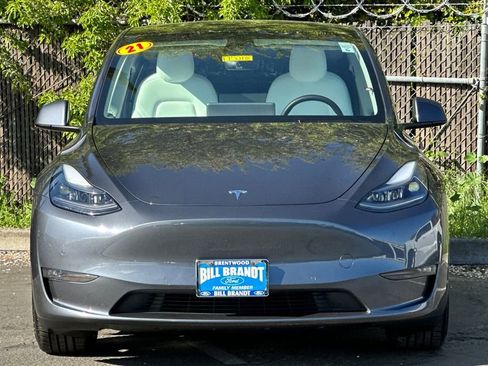 Used 2021 Tesla Model Y Performance image 6