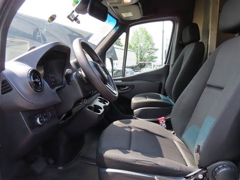 Used 2019 Mercedes-Benz Sprinter 170 image 20