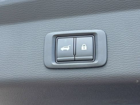 New 2026 Nissan Rogue Platinum AWD/4WD image 17