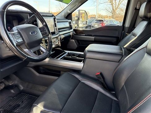 Used 2023 Ford F350 Lariat w/ Chrome Package image 12