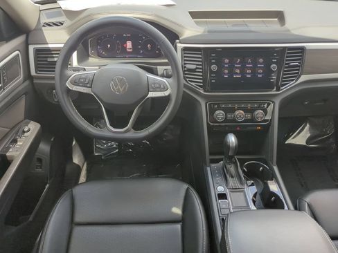 Certified 2023 Volkswagen Atlas SE FWD image 13