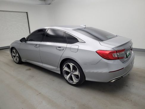 Used 2018 Honda Accord Touring image 3