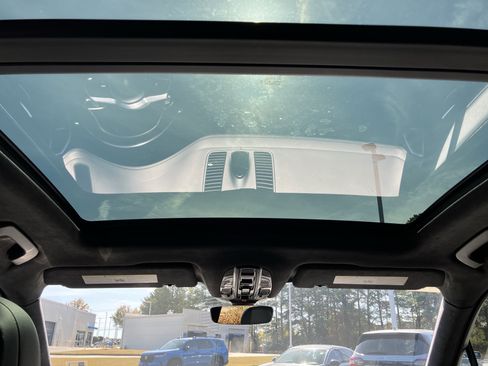 Used 2021 Porsche Cayenne GTS image 32